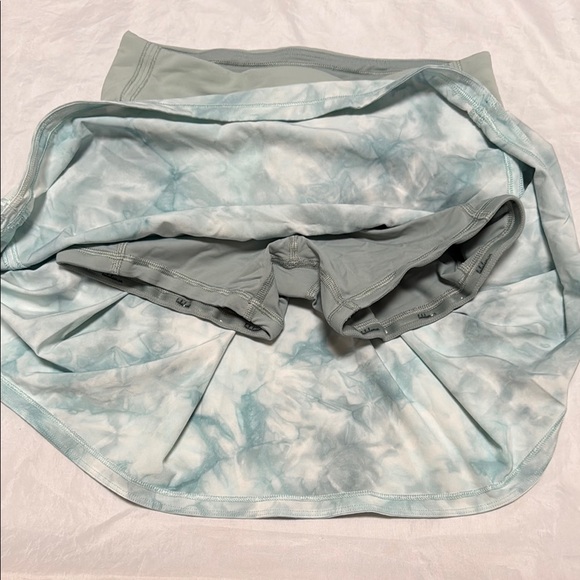 Lululemon Athletica Blue and White Skater Skorts - Picture 6 of 7